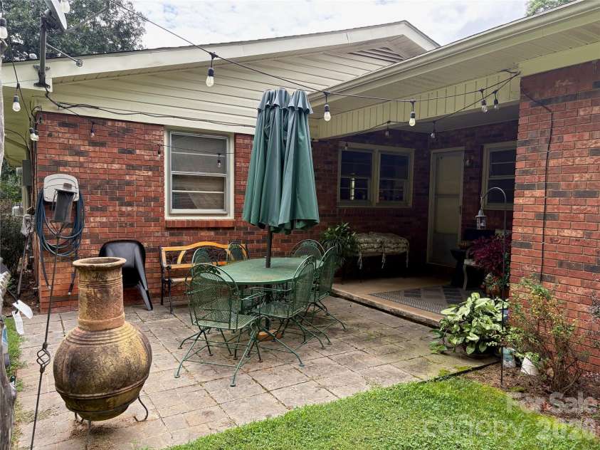 11 Thornberry Drive, Alexander, NC 28701.  MLS# CAR4412577, YatesRealty ID 42601. 