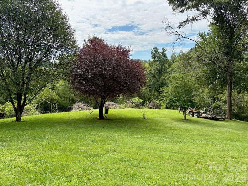 11 Thornberry Drive, Alexander, NC 28701.  MLS# CAR4412577, YatesRealty ID 42601. 
