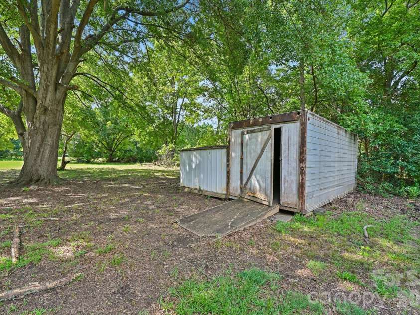 1001 Allison Drive, Shelby, NC 28150.  MLS# CAR4412560, YatesRealty ID 42602. 