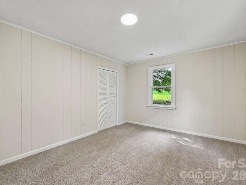 1001 Allison Drive, Shelby, NC 28150.  MLS# CAR4412560, YatesRealty ID 42602. 