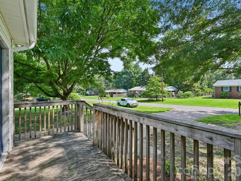 1001 Allison Drive, Shelby, NC 28150.  MLS# CAR4412560, YatesRealty ID 42602. 