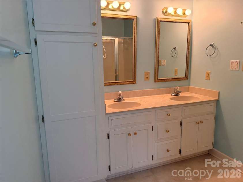 3402 Danial Street, Conover, NC 28613.  MLS# CAR4406576, YatesRealty ID 42603. Master Bathroom