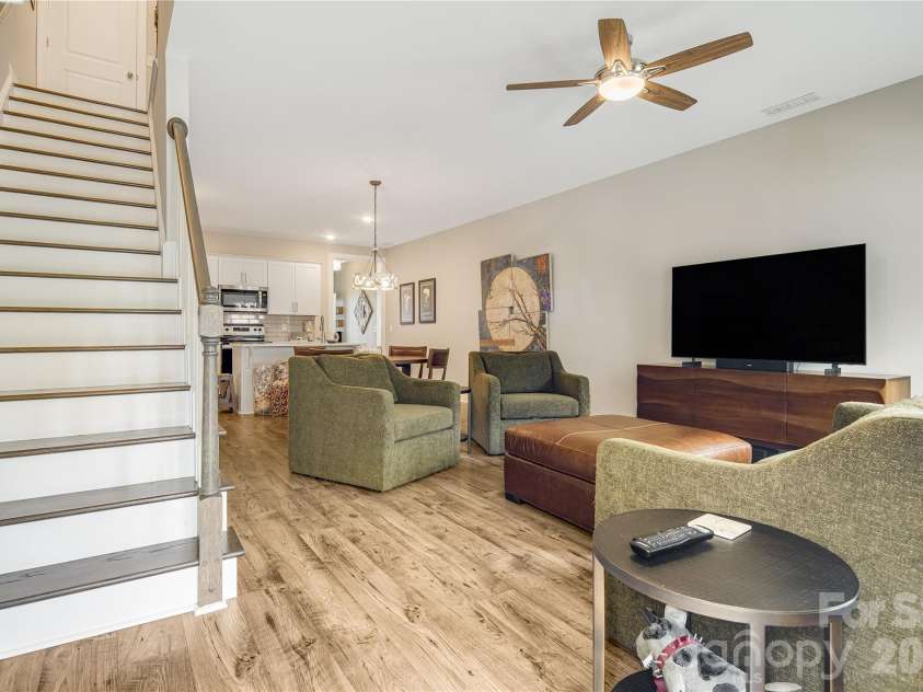 30 Walnut Springs Drive, Asheville, NC 28804.  MLS# CAR4411340, YatesRealty ID 42604. 