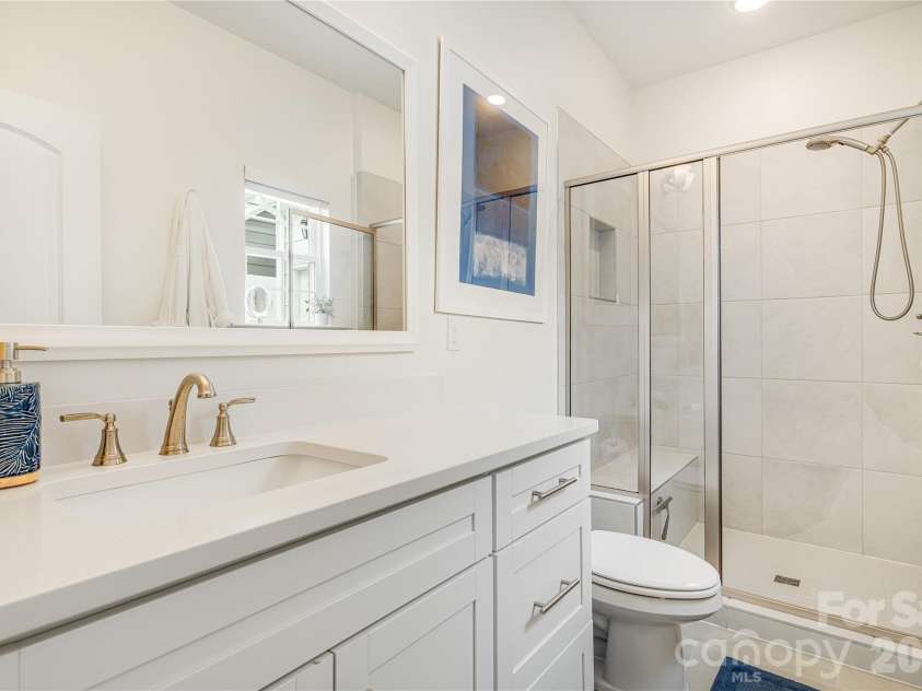 30 Walnut Springs Drive, Asheville, NC 28804.  MLS# CAR4411340, YatesRealty ID 42604. 