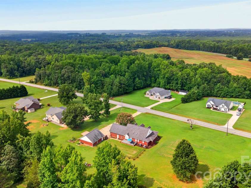 1510 Green River Road, Gaffney, SC 29341.  MLS# CAR4412301, YatesRealty ID 42605. 