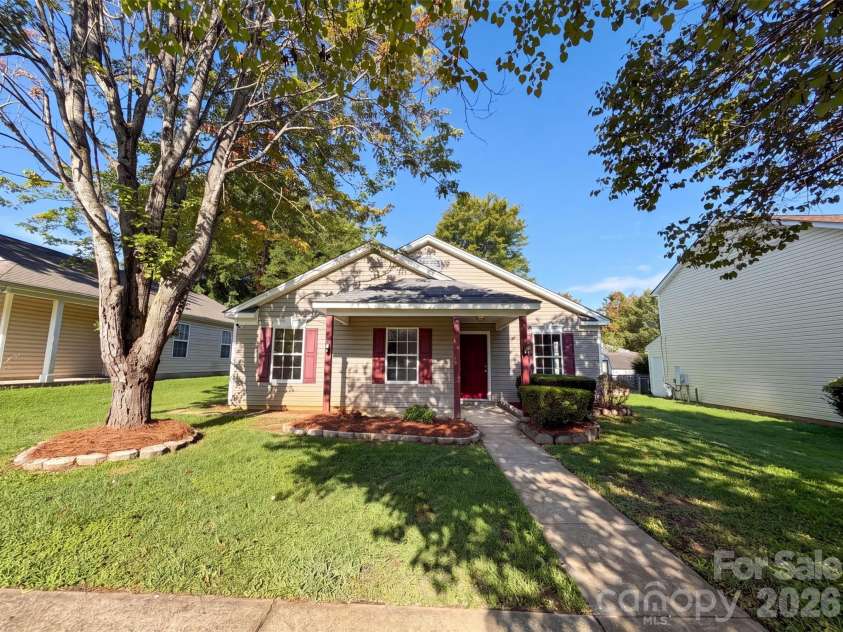 440 First Turn Court, Concord, NC 28025.  MLS# CAR4412676, YatesRealty ID 42606. 