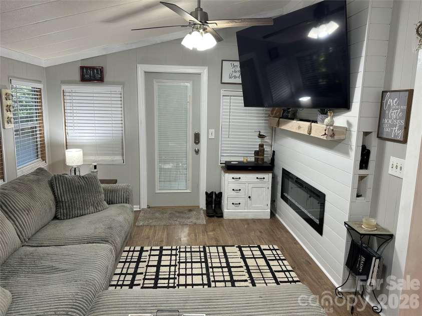 111 Hickory Circle, New London, NC 28127.  MLS# CAR4410881, YatesRealty ID 42607. 