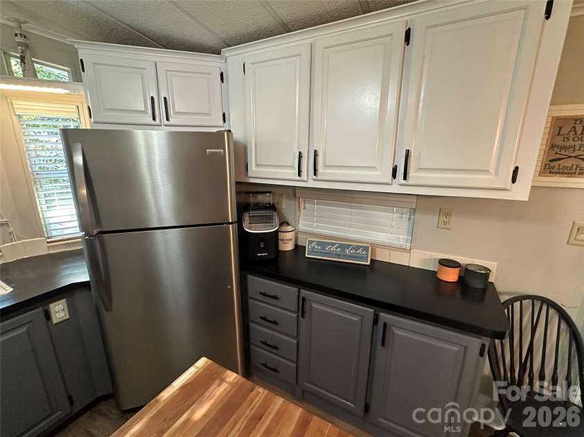 111 Hickory Circle, New London, NC 28127.  MLS# CAR4410881, YatesRealty ID 42607. 
