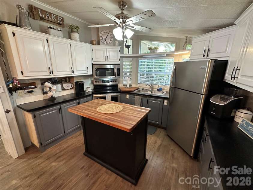 111 Hickory Circle, New London, NC 28127.  MLS# CAR4410881, YatesRealty ID 42607. 