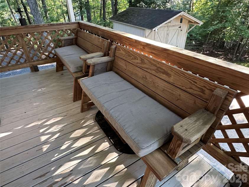 111 Hickory Circle, New London, NC 28127.  MLS# CAR4410881, YatesRealty ID 42607. 