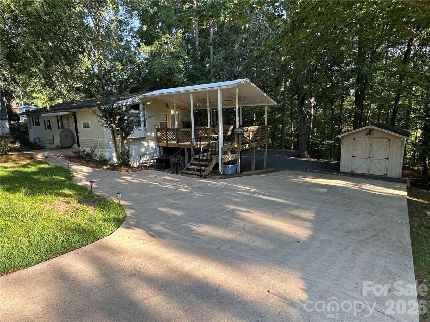 111 Hickory Circle, New London, NC 28127.  MLS# CAR4410881, YatesRealty ID 42607. 