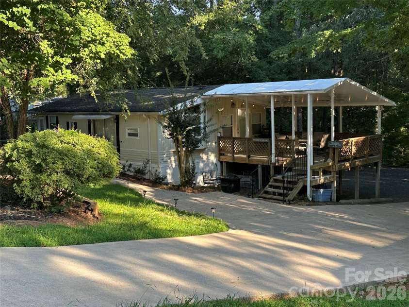 111 Hickory Circle, New London, NC 28127.  MLS# CAR4410881, YatesRealty ID 42607. 
