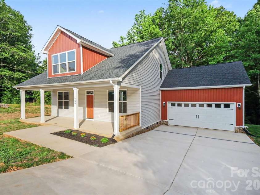 5200 Morning Dove Court, Gastonia, NC 28052.  MLS# CAR4414825, YatesRealty ID 42608. 