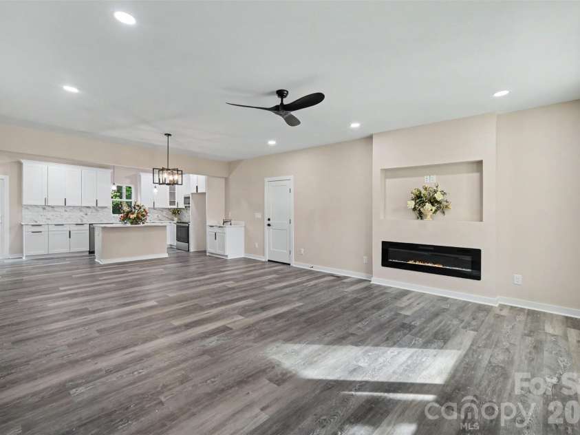 5200 Morning Dove Court, Gastonia, NC 28052.  MLS# CAR4414825, YatesRealty ID 42608. 