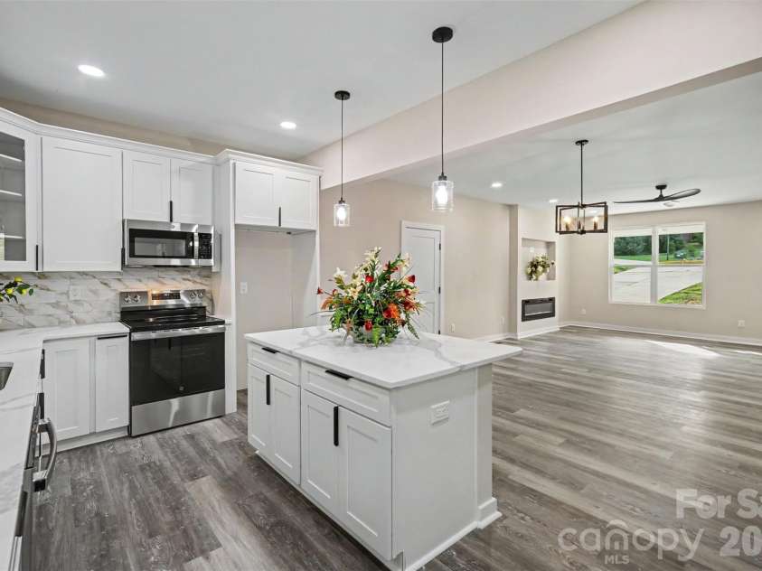 5200 Morning Dove Court, Gastonia, NC 28052.  MLS# CAR4414825, YatesRealty ID 42608. 