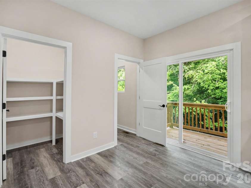 5200 Morning Dove Court, Gastonia, NC 28052.  MLS# CAR4414825, YatesRealty ID 42608. 