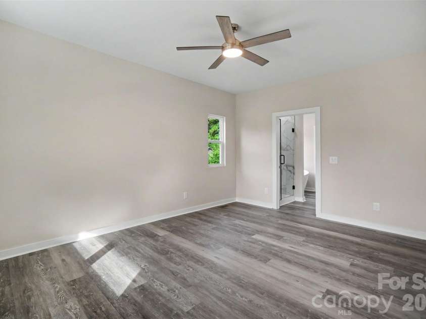 5200 Morning Dove Court, Gastonia, NC 28052.  MLS# CAR4414825, YatesRealty ID 42608. 