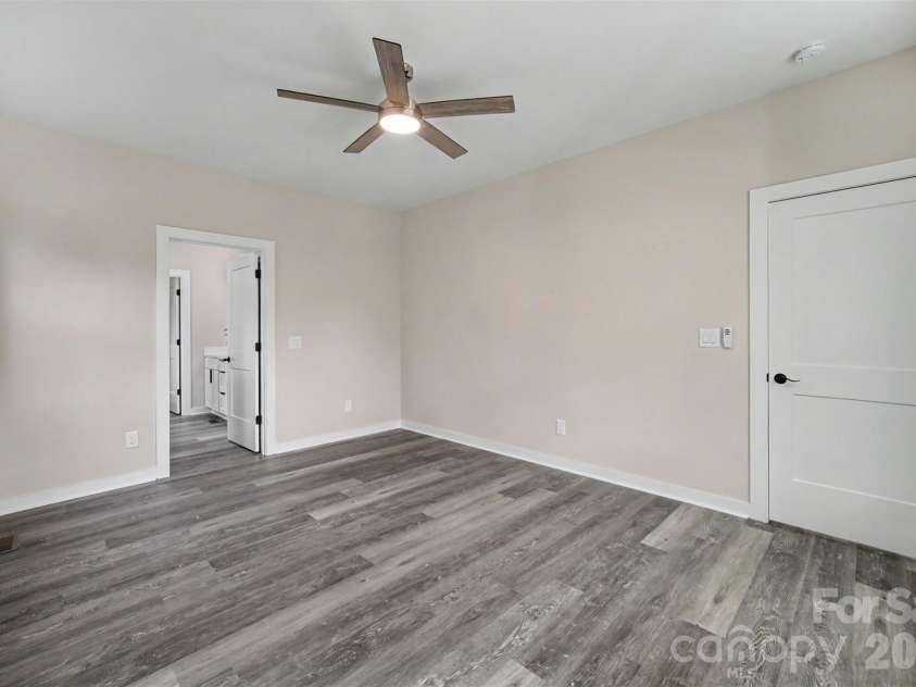 5200 Morning Dove Court, Gastonia, NC 28052.  MLS# CAR4414825, YatesRealty ID 42608. 