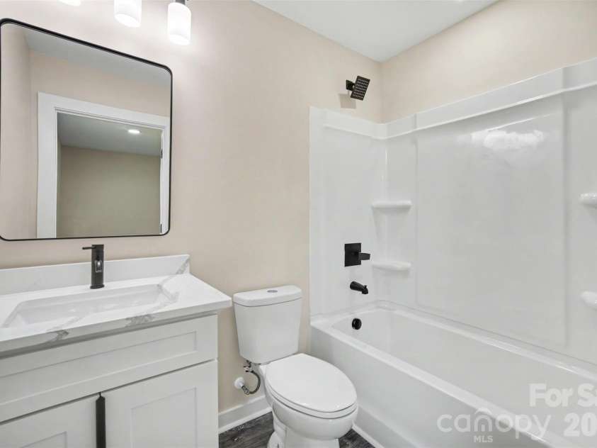 5200 Morning Dove Court, Gastonia, NC 28052.  MLS# CAR4414825, YatesRealty ID 42608. 