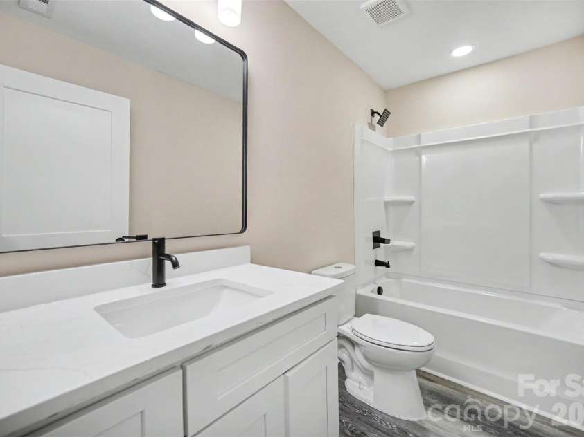 5200 Morning Dove Court, Gastonia, NC 28052.  MLS# CAR4414825, YatesRealty ID 42608. 