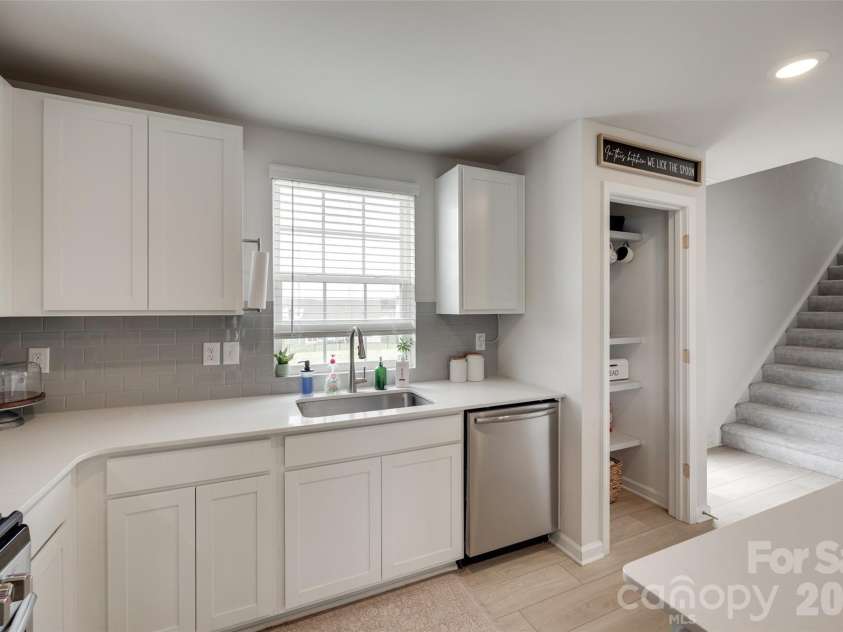 1208 Old Fort Drive, Edgemoor, SC 29712.  MLS# CAR4408976, YatesRealty ID 42609. 