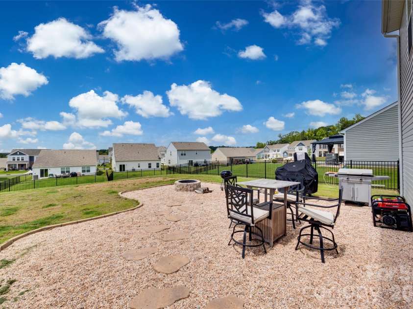1208 Old Fort Drive, Edgemoor, SC 29712.  MLS# CAR4408976, YatesRealty ID 42609. 