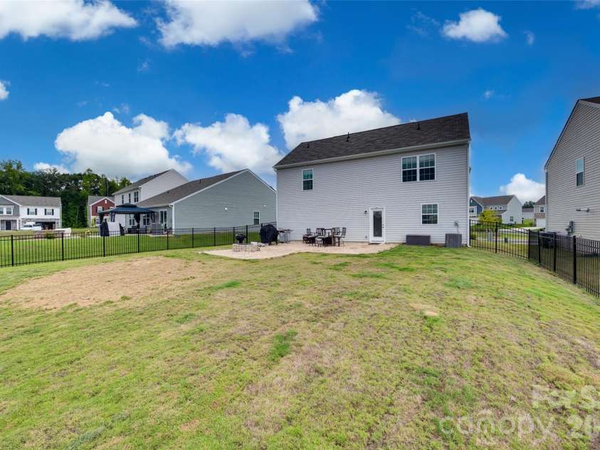 1208 Old Fort Drive, Edgemoor, SC 29712.  MLS# CAR4408976, YatesRealty ID 42609. 
