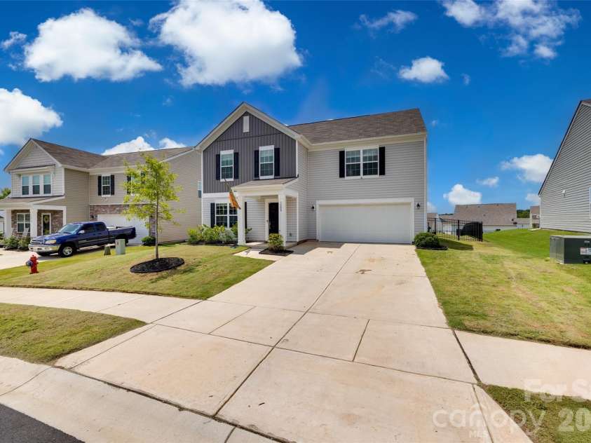 1208 Old Fort Drive, Edgemoor, SC 29712.  MLS# CAR4408976, YatesRealty ID 42609. 