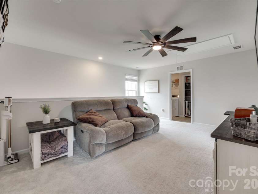 1208 Old Fort Drive, Edgemoor, SC 29712.  MLS# CAR4408976, YatesRealty ID 42609. Loft area