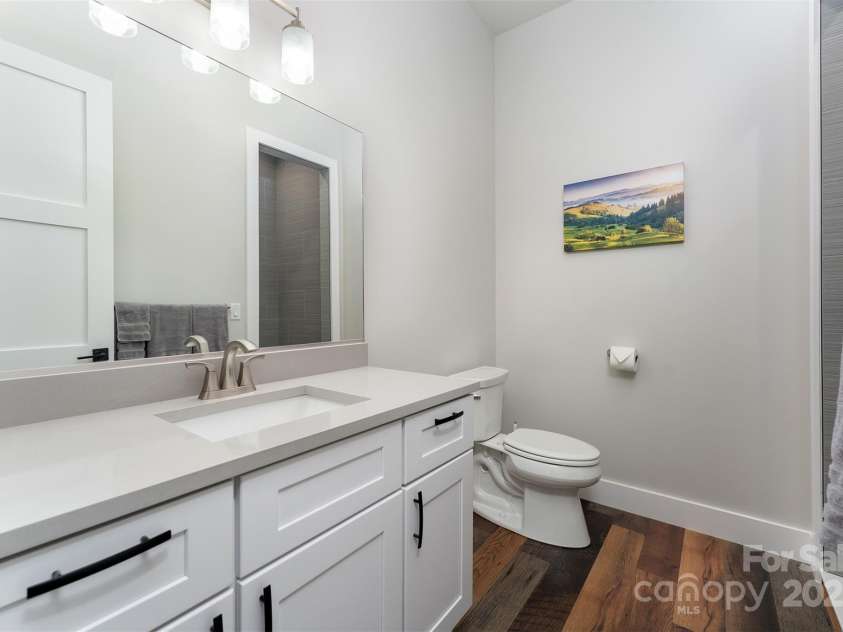 377 Ridge Runner Road, Burnsville, NC 28714.  MLS# CAR4242745, YatesRealty ID 4261. 