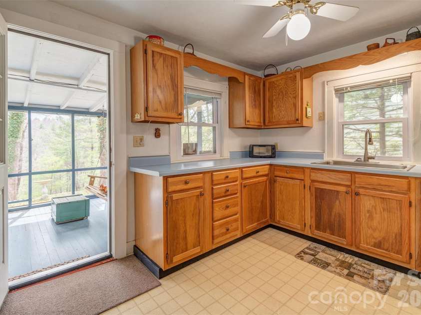 99 Salisbury Avenue, Saluda, NC 28873.  MLS# CAR4357174, YatesRealty ID 4261. 