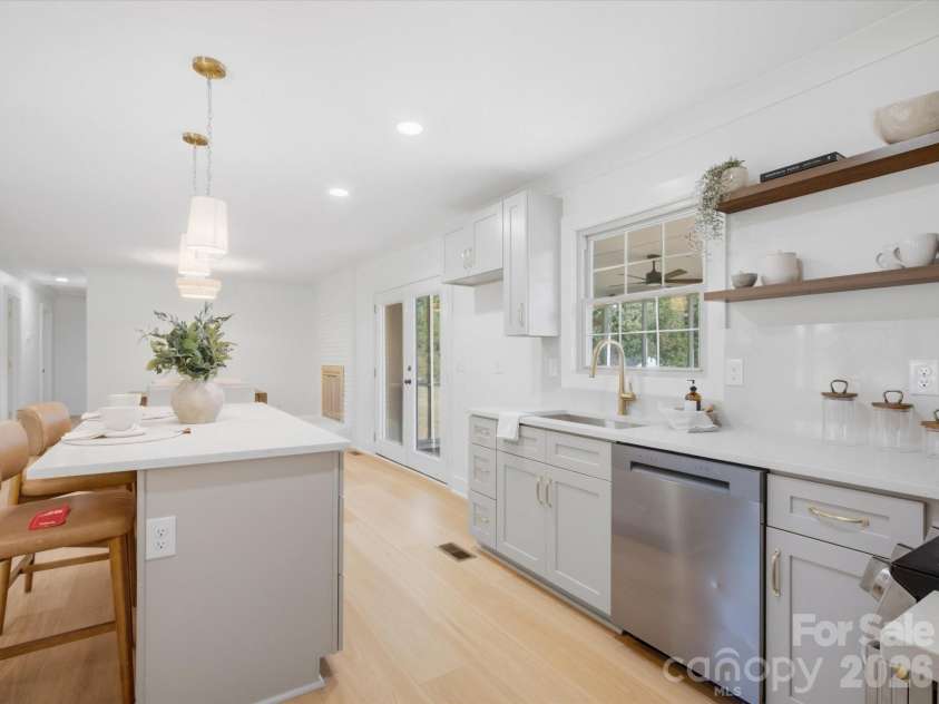 1480 Hallmark Drive, Rock Hill, SC 29730.  MLS# CAR4401157, YatesRealty ID 42610. 