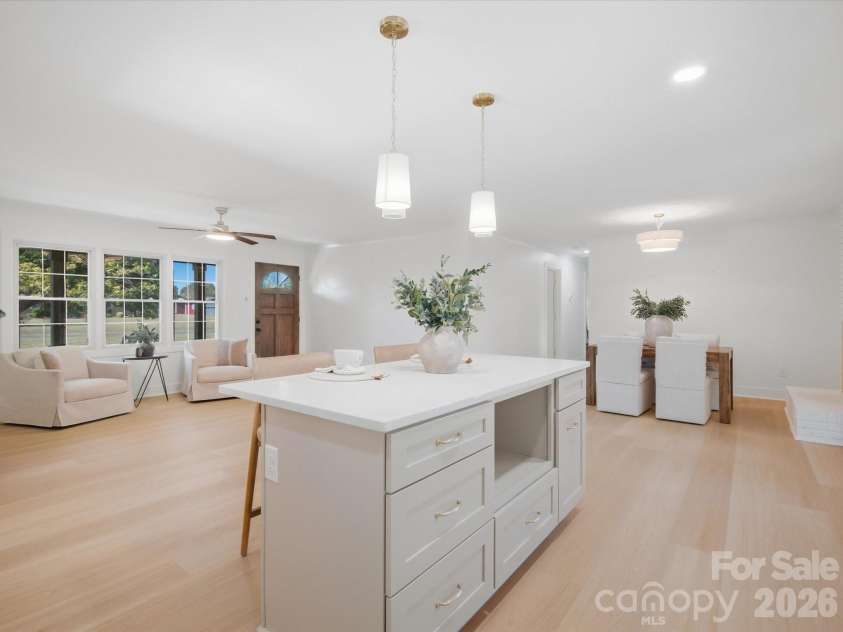 1480 Hallmark Drive, Rock Hill, SC 29730.  MLS# CAR4401157, YatesRealty ID 42610. 
