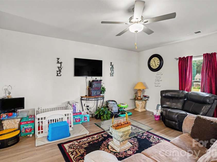 219 Aniston Lane, Shelby, NC 28152.  MLS# CAR4407564, YatesRealty ID 42611. 