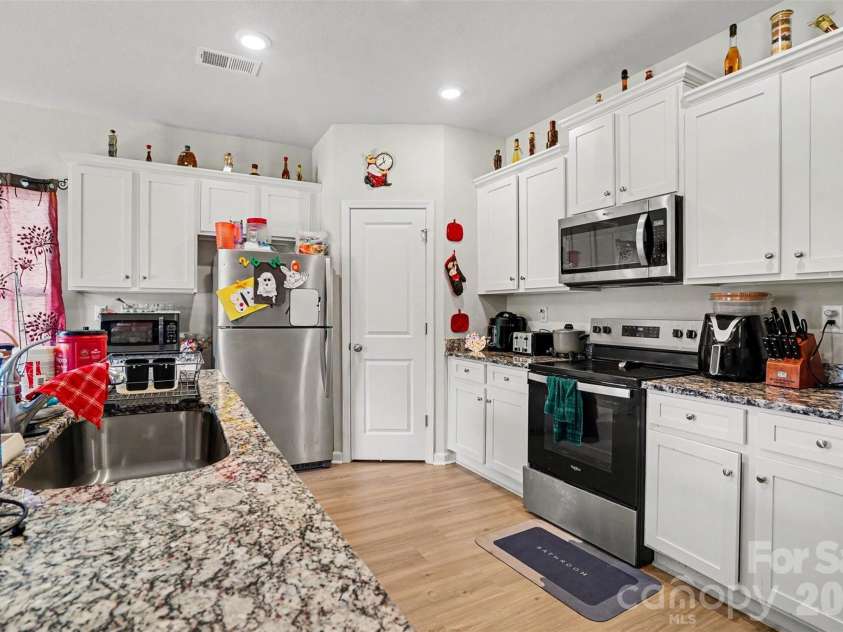 219 Aniston Lane, Shelby, NC 28152.  MLS# CAR4407564, YatesRealty ID 42611. 