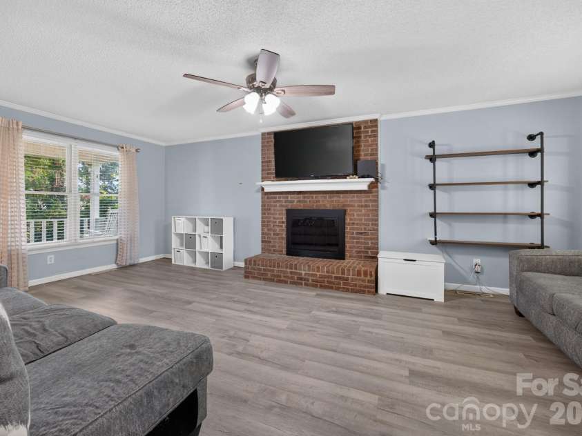 102 Carabelle Circle, Salisbury, NC 28144.  MLS# CAR4405094, YatesRealty ID 42612. 