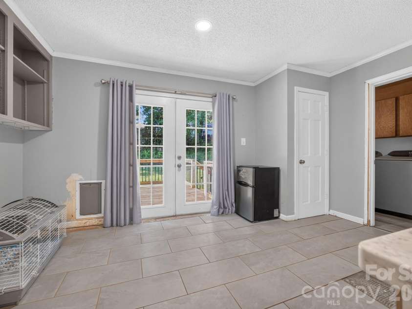 102 Carabelle Circle, Salisbury, NC 28144.  MLS# CAR4405094, YatesRealty ID 42612. 