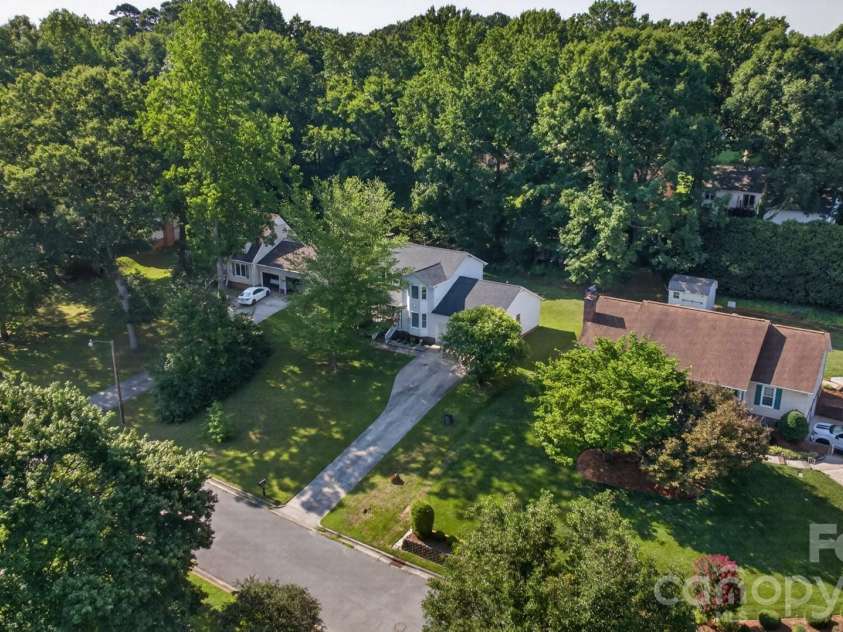 102 Carabelle Circle, Salisbury, NC 28144.  MLS# CAR4405094, YatesRealty ID 42612. 