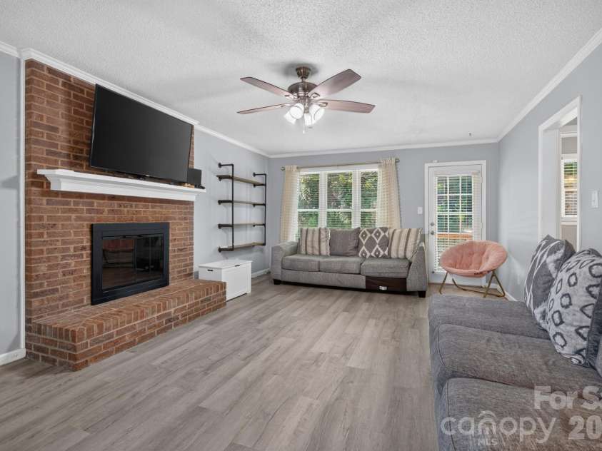 102 Carabelle Circle, Salisbury, NC 28144.  MLS# CAR4405094, YatesRealty ID 42612. 