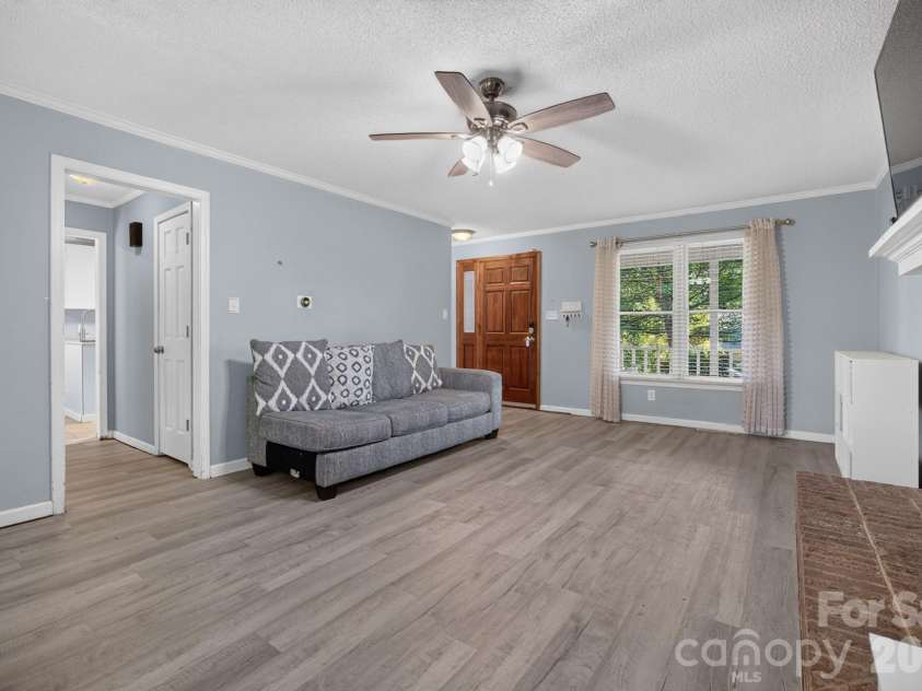 102 Carabelle Circle, Salisbury, NC 28144.  MLS# CAR4405094, YatesRealty ID 42612. 