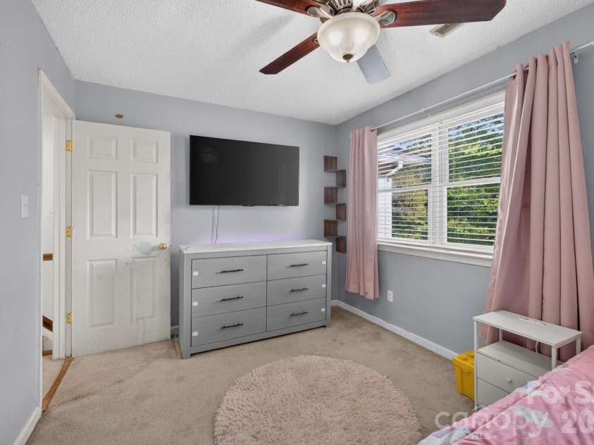 102 Carabelle Circle, Salisbury, NC 28144.  MLS# CAR4405094, YatesRealty ID 42612. 