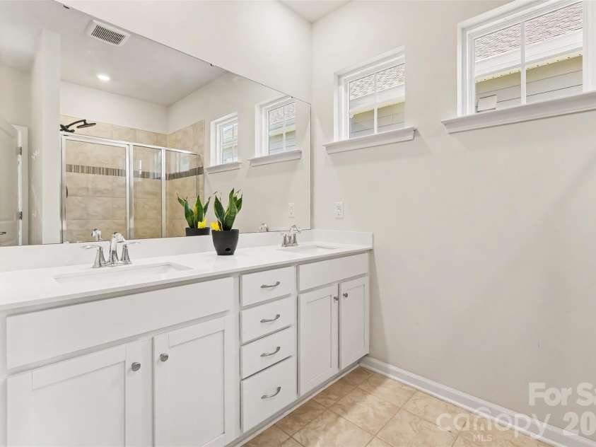 187 White Apple Way, Statesville, NC 28625.  MLS# CAR4410841, YatesRealty ID 42613. 