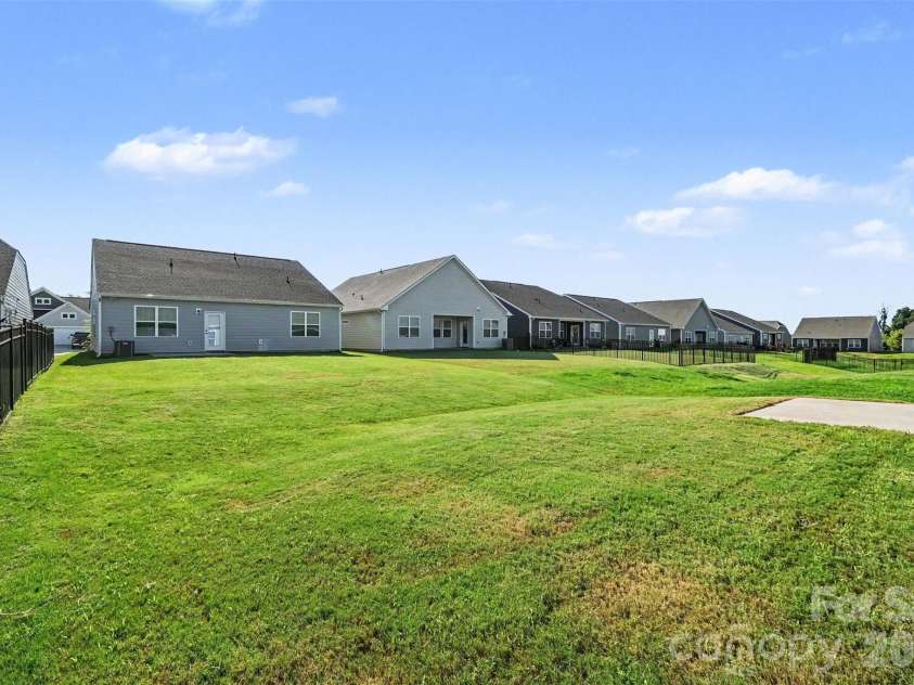 187 White Apple Way, Statesville, NC 28625.  MLS# CAR4410841, YatesRealty ID 42613. 