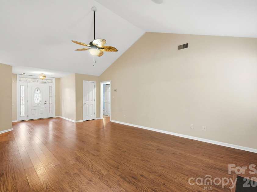 359 Linsbury Court, Gastonia, NC 28056.  MLS# CAR4411609, YatesRealty ID 42614. 