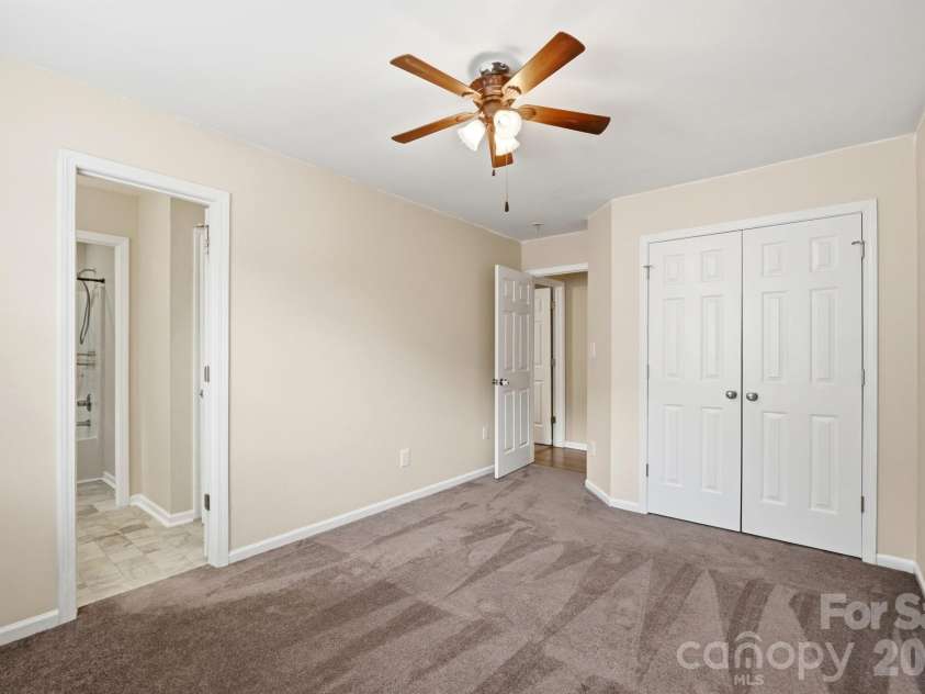 359 Linsbury Court, Gastonia, NC 28056.  MLS# CAR4411609, YatesRealty ID 42614. 