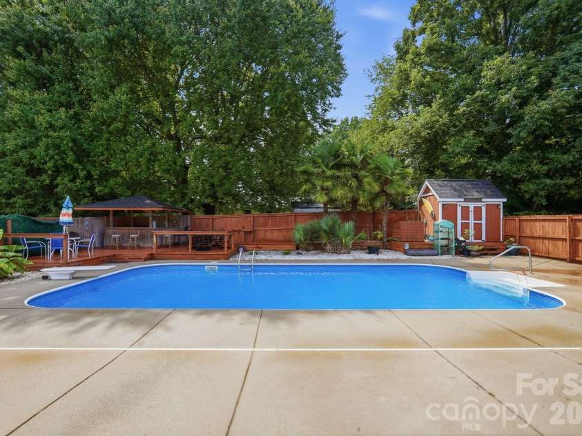 359 Linsbury Court, Gastonia, NC 28056.  MLS# CAR4411609, YatesRealty ID 42614. 