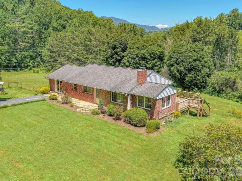 2150 Nc 80 Highway, Bakersville, NC 28705.  MLS# CAR4411879, YatesRealty ID 42615. 