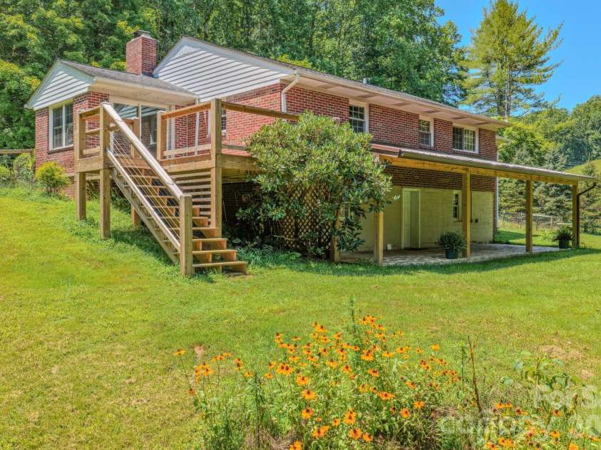 2150 Nc 80 Highway, Bakersville, NC 28705.  MLS# CAR4411879, YatesRealty ID 42615. 
