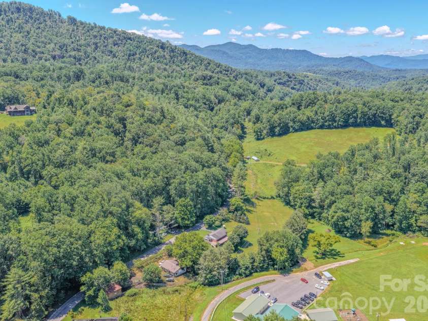 2150 Nc 80 Highway, Bakersville, NC 28705.  MLS# CAR4411879, YatesRealty ID 42615. 