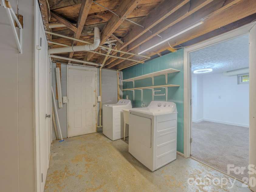 2150 Nc 80 Highway, Bakersville, NC 28705.  MLS# CAR4411879, YatesRealty ID 42615. 
